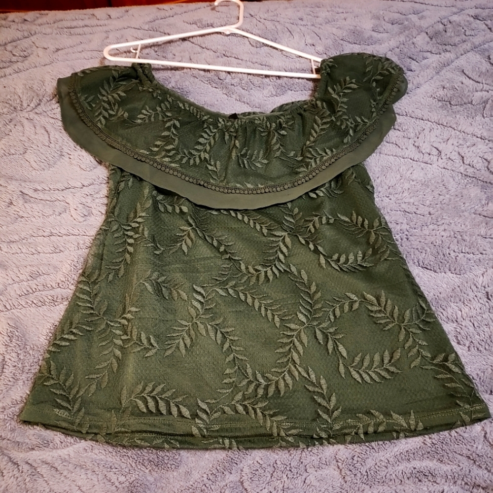 Amazing WHBM Green Lace Off The Shoulder Top